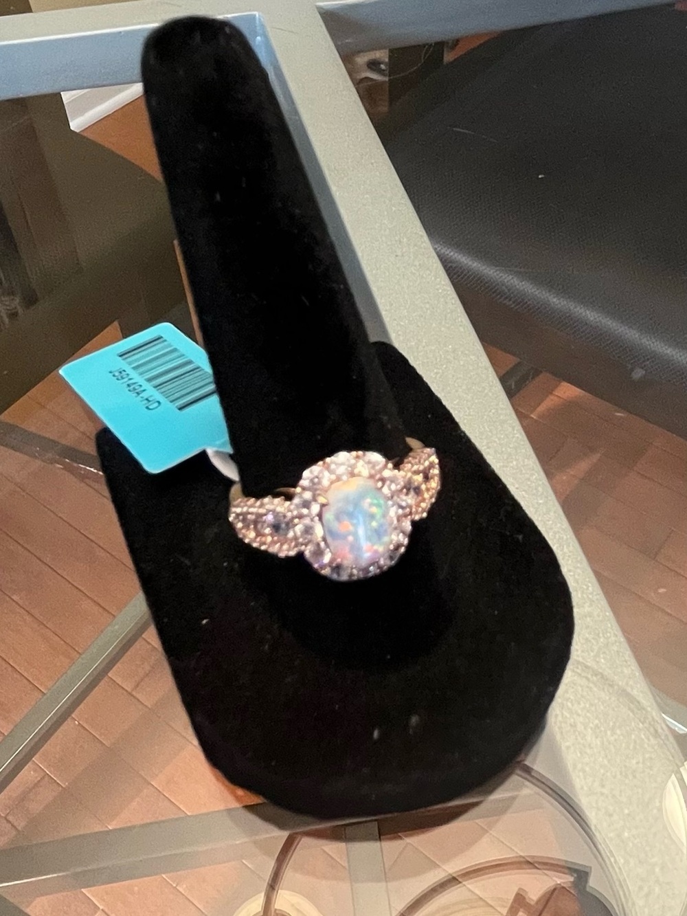 💕Size 7💍Opal Centerpiece Halo Ring in Rose Gold Tone - Women Jewelry